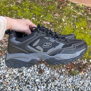 Skechers Shoes | Skechers Sparta 2.0 Sneakers Size 7.5 | Color: Black | Size: 7.5 | Endira88's Closet